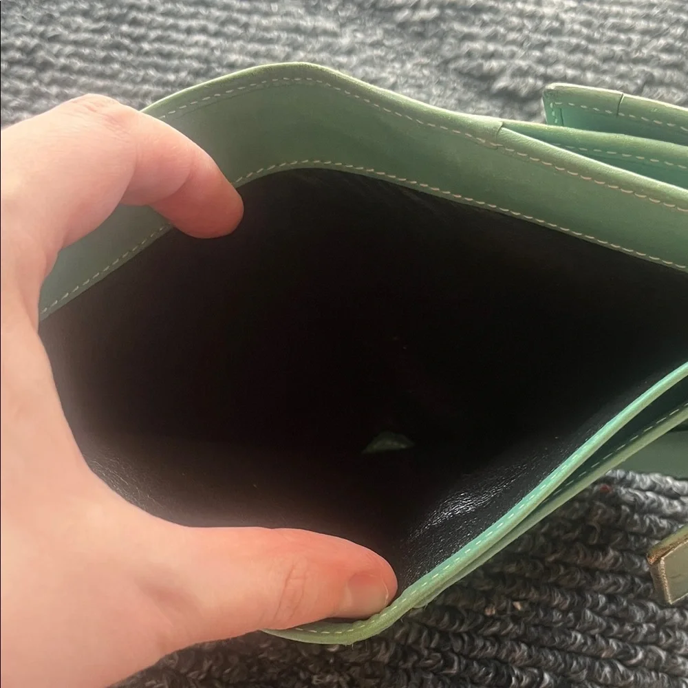 Gucci Green and Beige compact Wallet rare monogram two tone color block - Picture 6 of 8